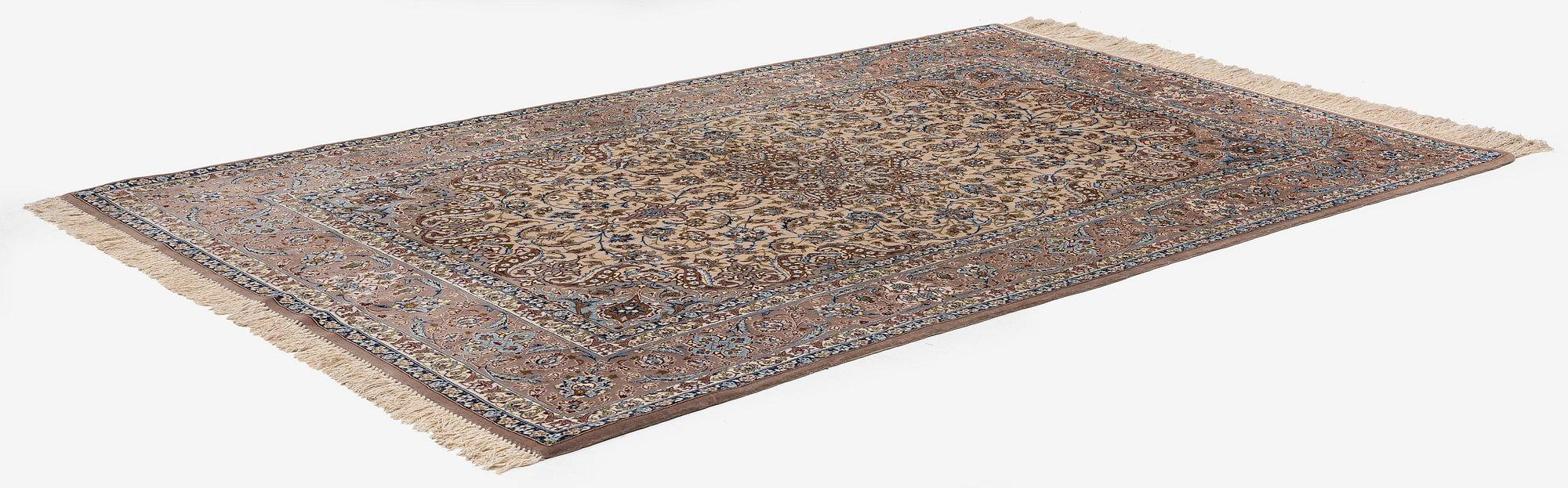 Matta, semiantik Isfahan, ca 241 x 151 cm.
