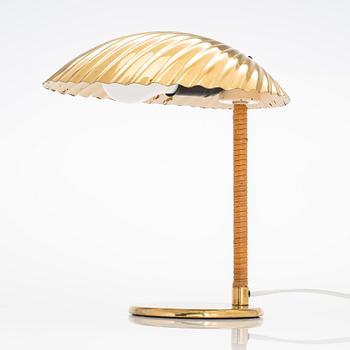 Paavo Tynell, a mid-20th century '5321' 'The Shell' table lamp for Taito/Idman.