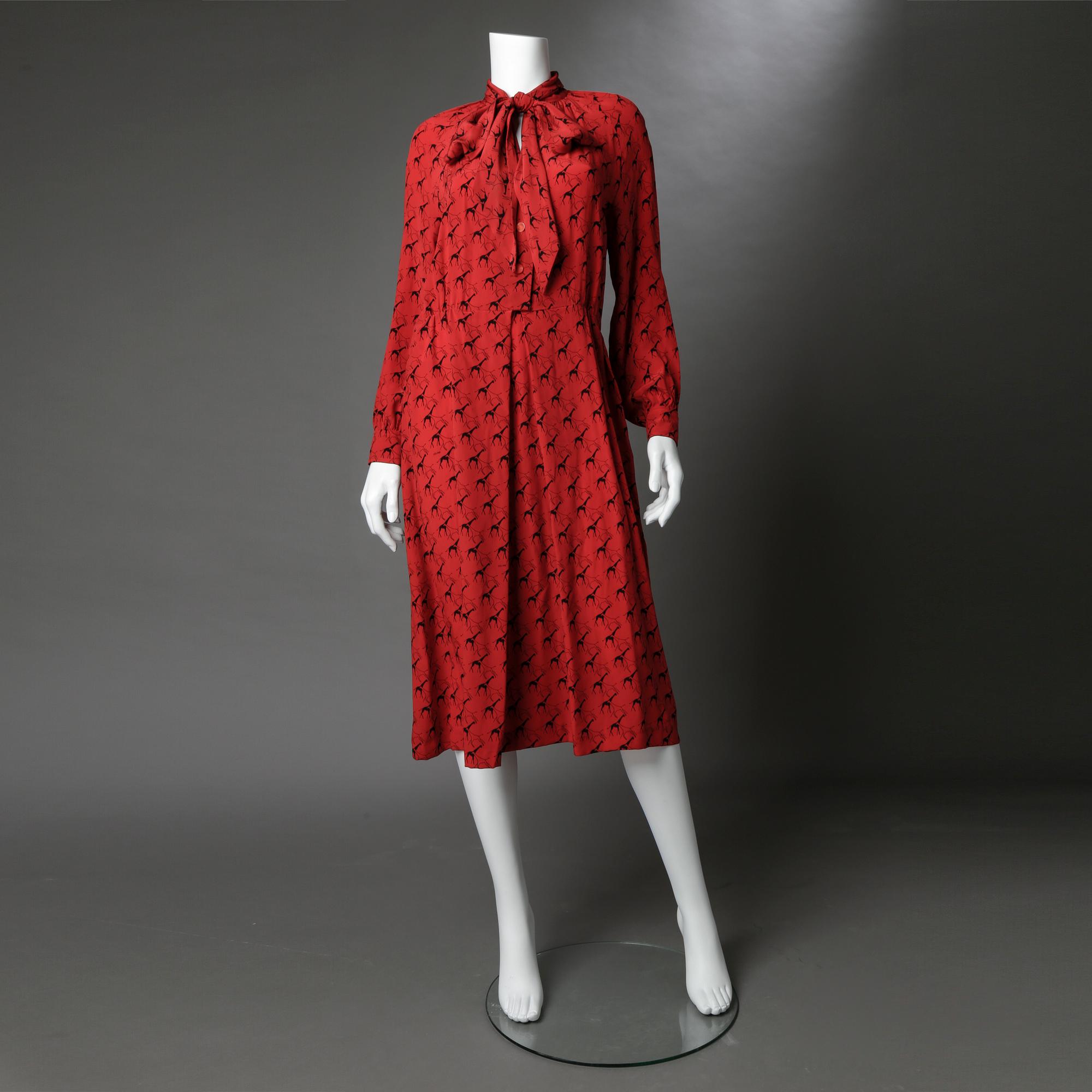 KLÄNNING, Céline, 1980-tal.