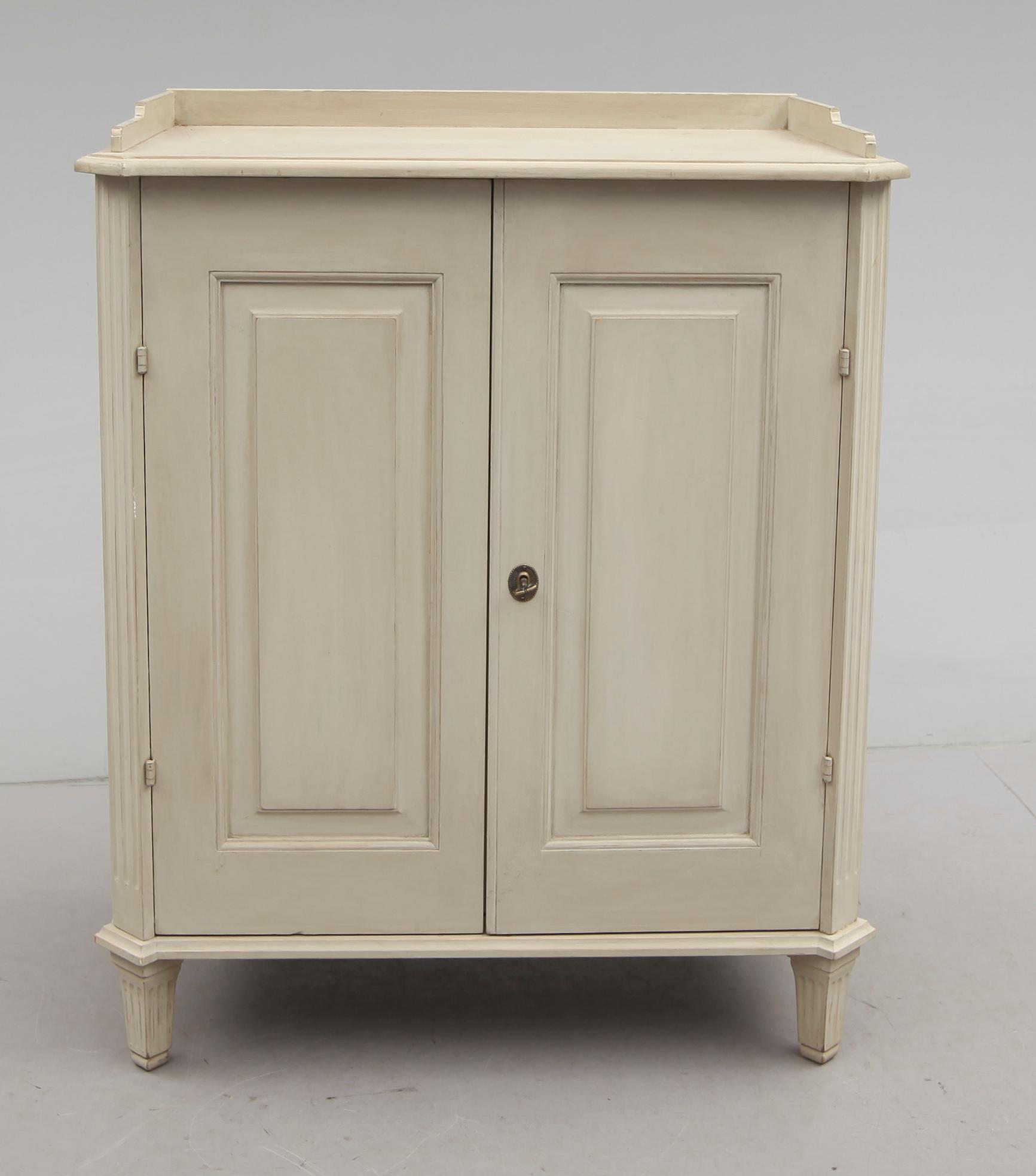 SKÄNK, ur IKEAs 1700-talsserie, 1900-talets andra hälft.