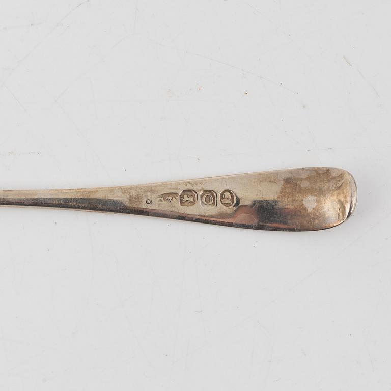 Skålar, bägare, bestick, gräddkanna samt ljusstake, 11 delar, silver. Bl a K Anderson, Stockholm 1923.