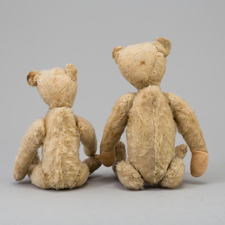 two STEIFF teddybears, Germany ca 1910.