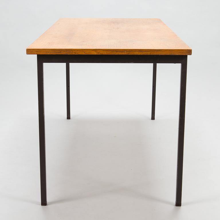 A 1960s table manufactured by Fiskars, Finland.