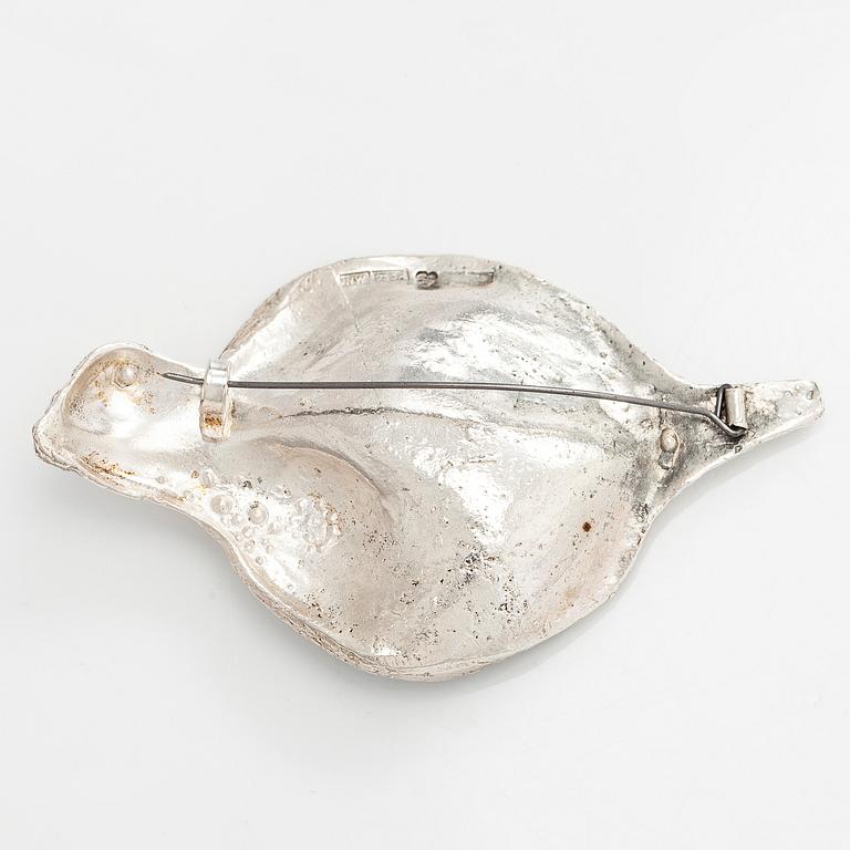 Helky Juvonen, rintaneula, sterlinghopea, Westerback, Helsinki 1972.