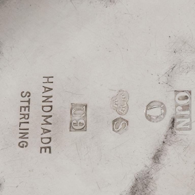 BÄGARE, sterlingsilver, Owe Johansson, Stockholm 1968. Vikt c:a 135 g.