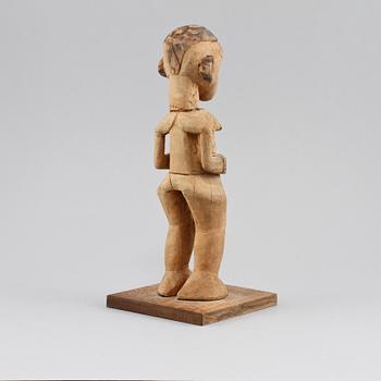 FIGURIN, trä, Afrika, 1900-tal.
