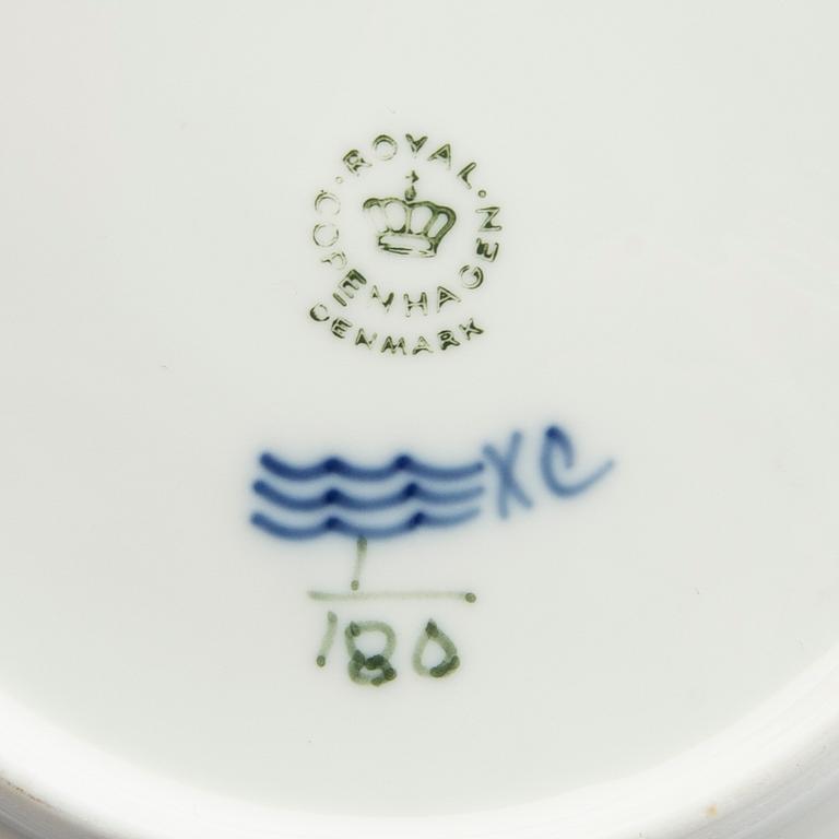 Coffee service 25 pcs "Musselmalet Riflet" Royal Copenhagen Denmark porcelain 1957-1973.