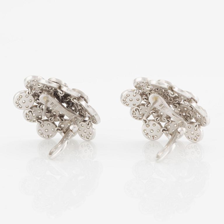 Earrings, 18K white gold with brilliant-cut diamonds.