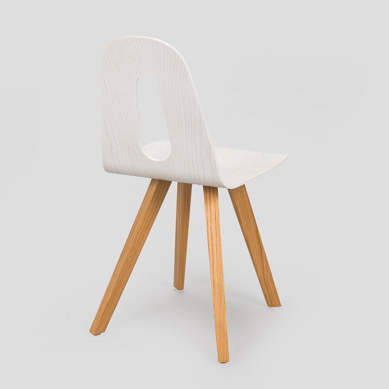 Jouni Leino, Stol "Oma" (Egen) för Puulon, Jouni Leino Design Studio 2017.