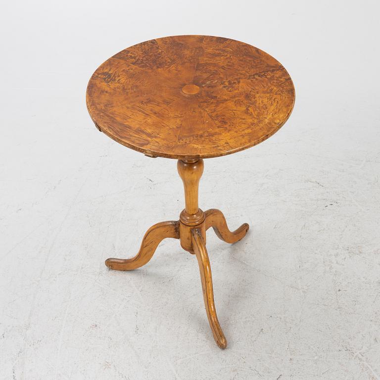 A Swedish burl birch-veneered table, first part 18th century.