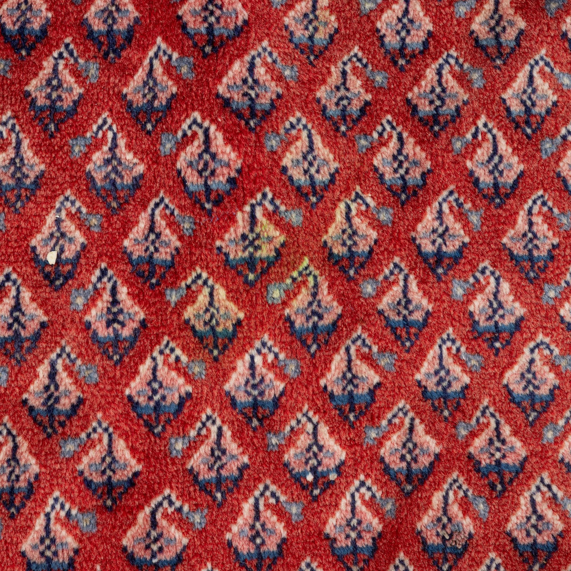 A Mahal carpet a. 324 x 239 cm.