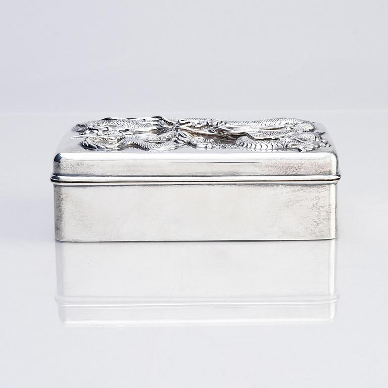 A Chinese Export silver box with cover, early 20th century.