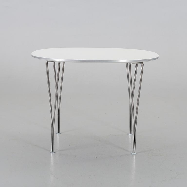 BRUNO MATHSSON & PIET HEIN, bord, "Supercirkel", för Fritz Hansen, 2000-tal. Formgivet 1964.