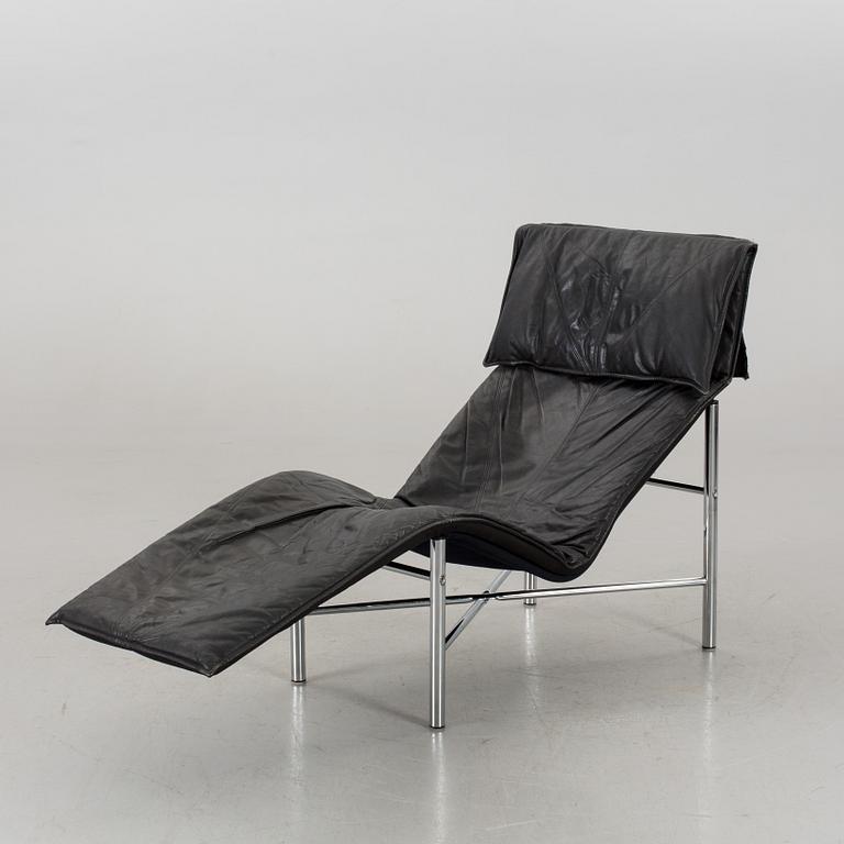 A lounge chair "Skye" by Tord Björklund, IKEA.