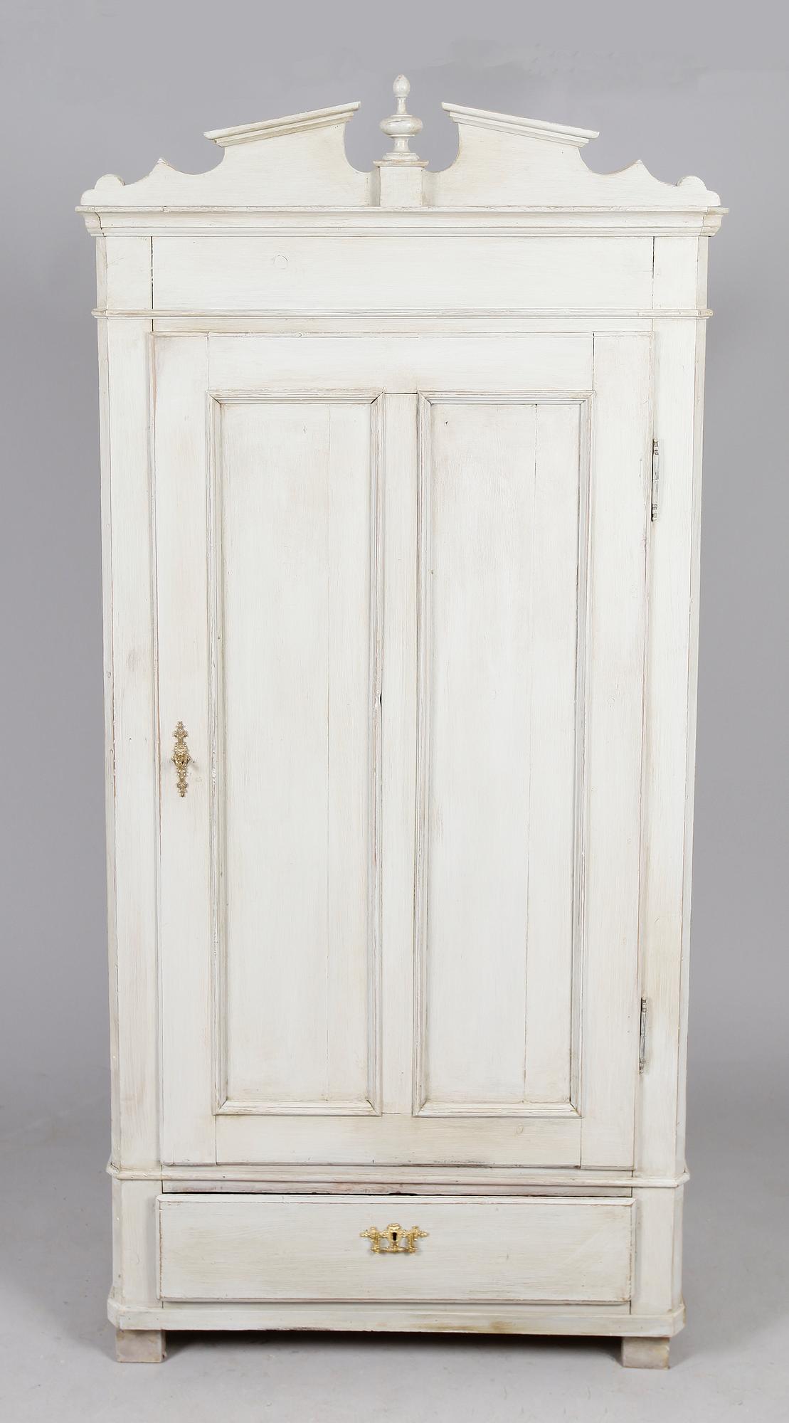 GARDEROB, sent 1800-tal.