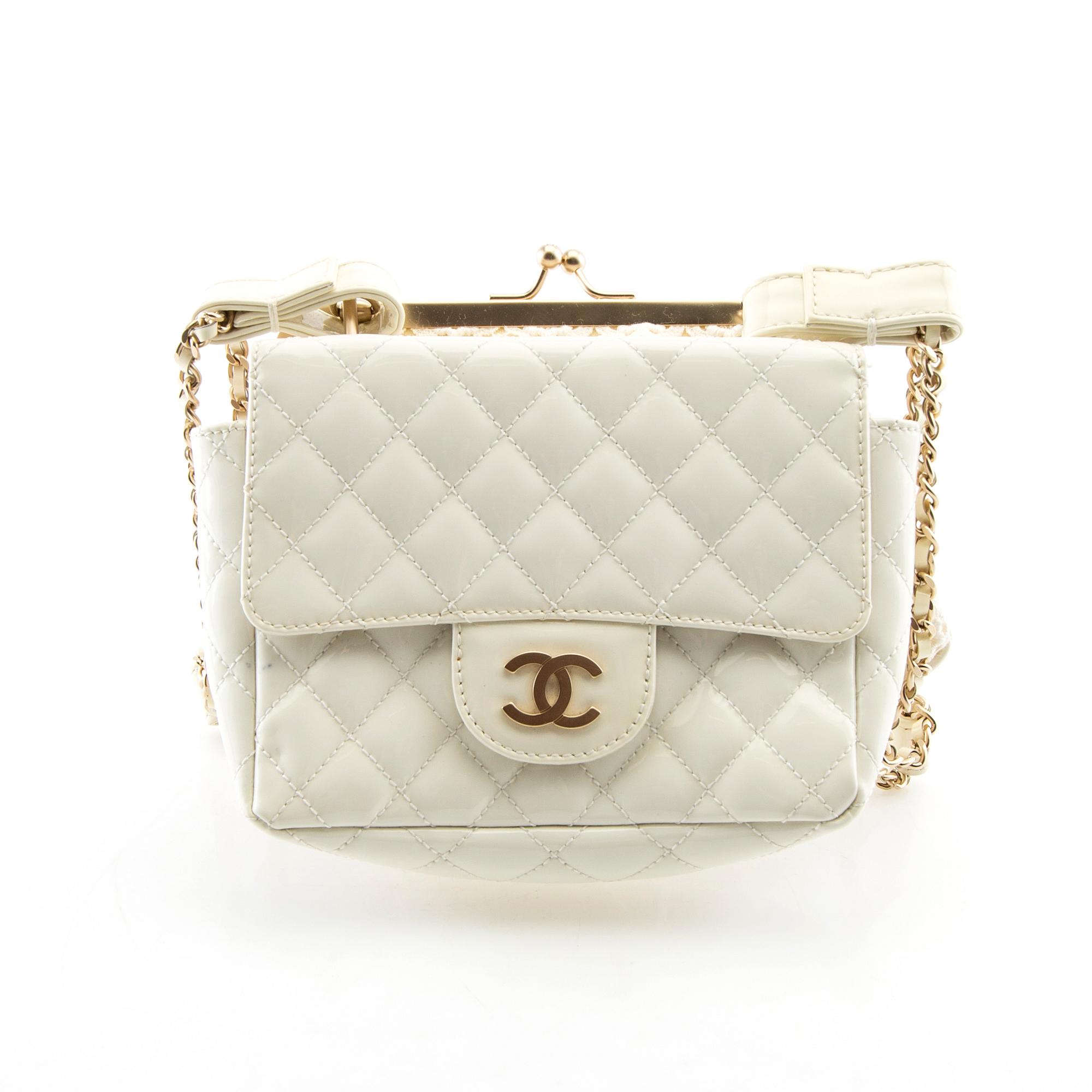 Chanel, Väska "Patent Lace Mini Kiss Lock Flap Double Bag".