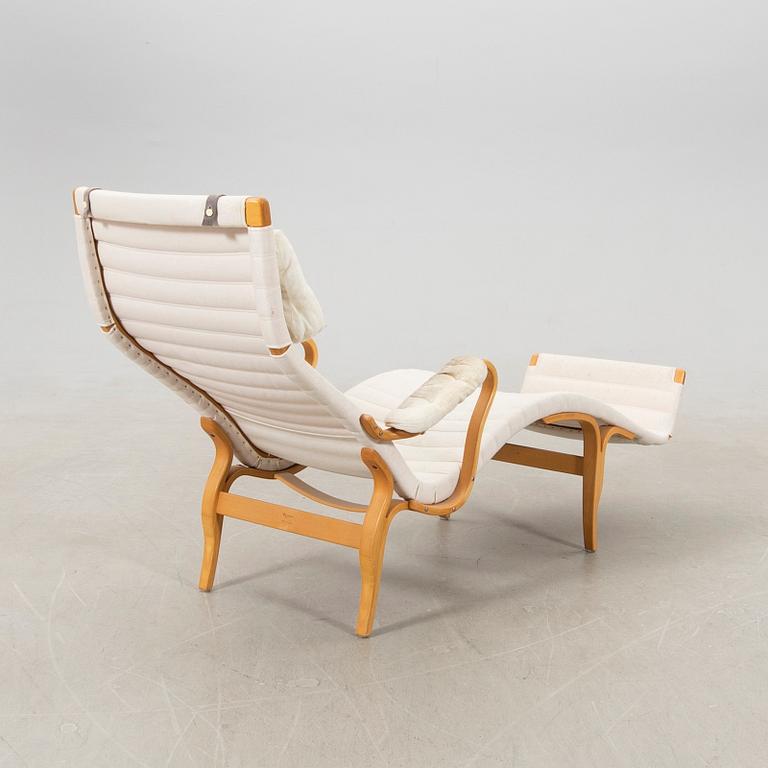 Bruno Mathsson, lounge chair "Pernilla", late 20th century.