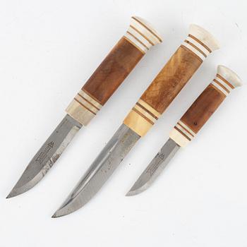 Göran Andersson, three reindeer horn knives signed.