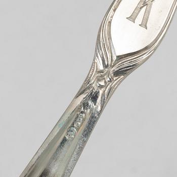 Hummergafflar, 5 st, samt smörhundar, 10 st, silver, 1900-talets mitt.