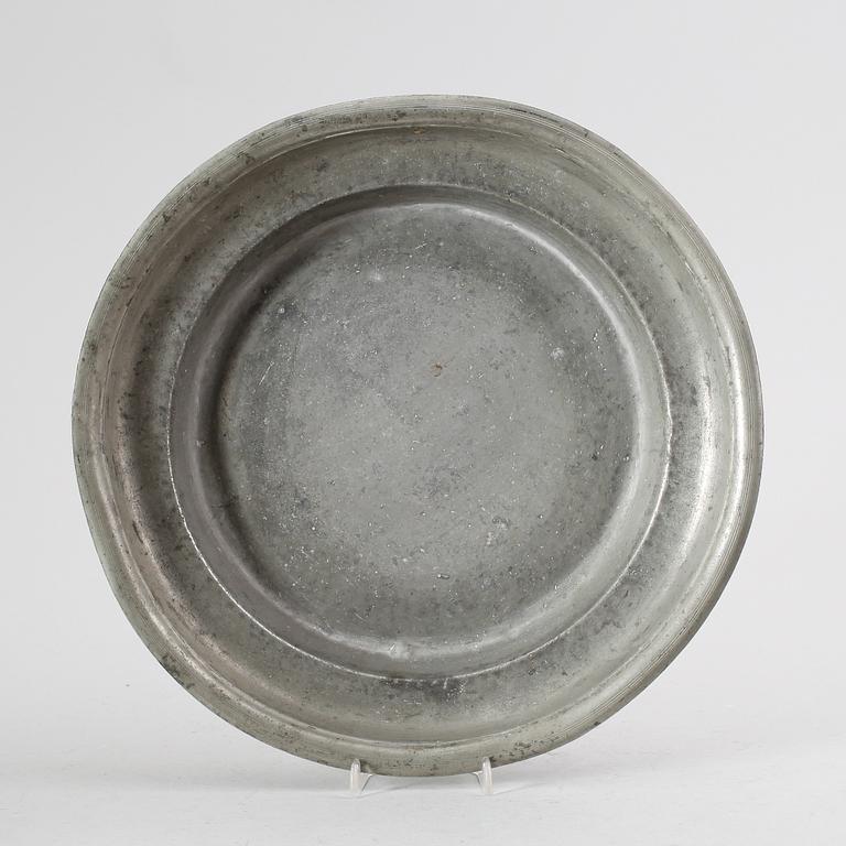 SKÅLFAT, tenn, Johan Bruhn, Västervik 1778.