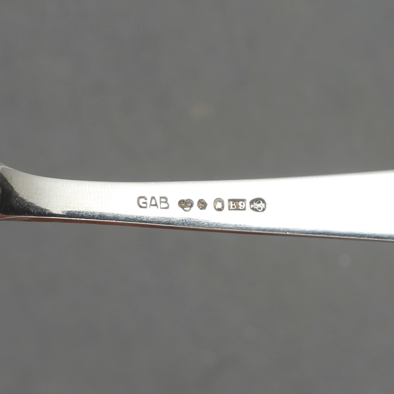 PARTI SILVER, 60 delar, inklusive 5 uppsättningar kaffeskedar, majoriteten Lidköping, mitten 1900-talets. Vikt ca 821 g.