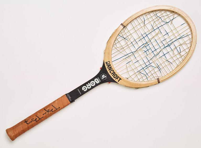 Tennisracket, Bancroft. Speciellt framtaget träracket. Signerad Björn Borg.