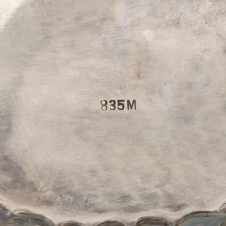 A silver centrepiece bowl, import mark Oskar Lindroos, Helsinki 1929.