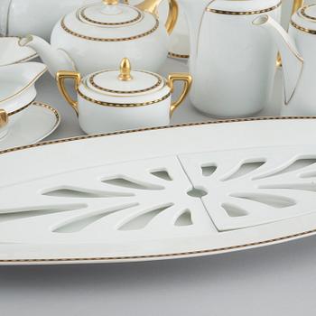 162 pieces of porcelain tableware from mostly Rosenthal, 20th century.