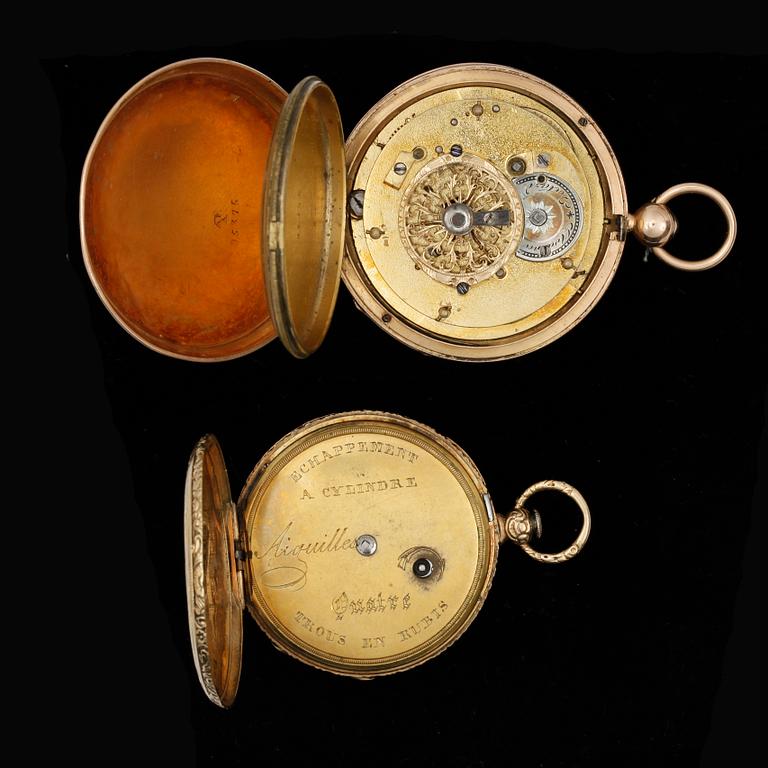 FICKUR, 2 st, 18k guld, omkring 1900. Total vikt ca 79 gram.
