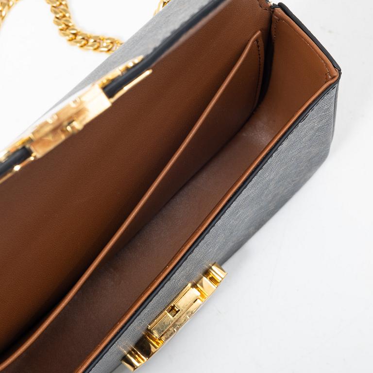 Céline, 'Triomphe' bag.