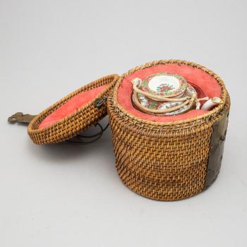 Parti porslin, sex delar, Kina, Kanton, 1800-tal samt1900-tal.