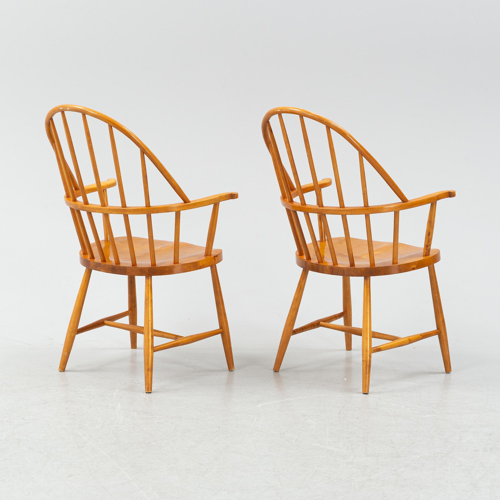 Stolar ett par, sk Windsorstolar, 1900-talets mitt.