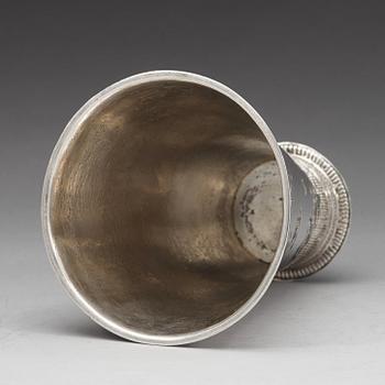 JOHAN HENRIK FLORENTZ ORTH (verksam i Göteborg 1730-1754), bägare, silver.