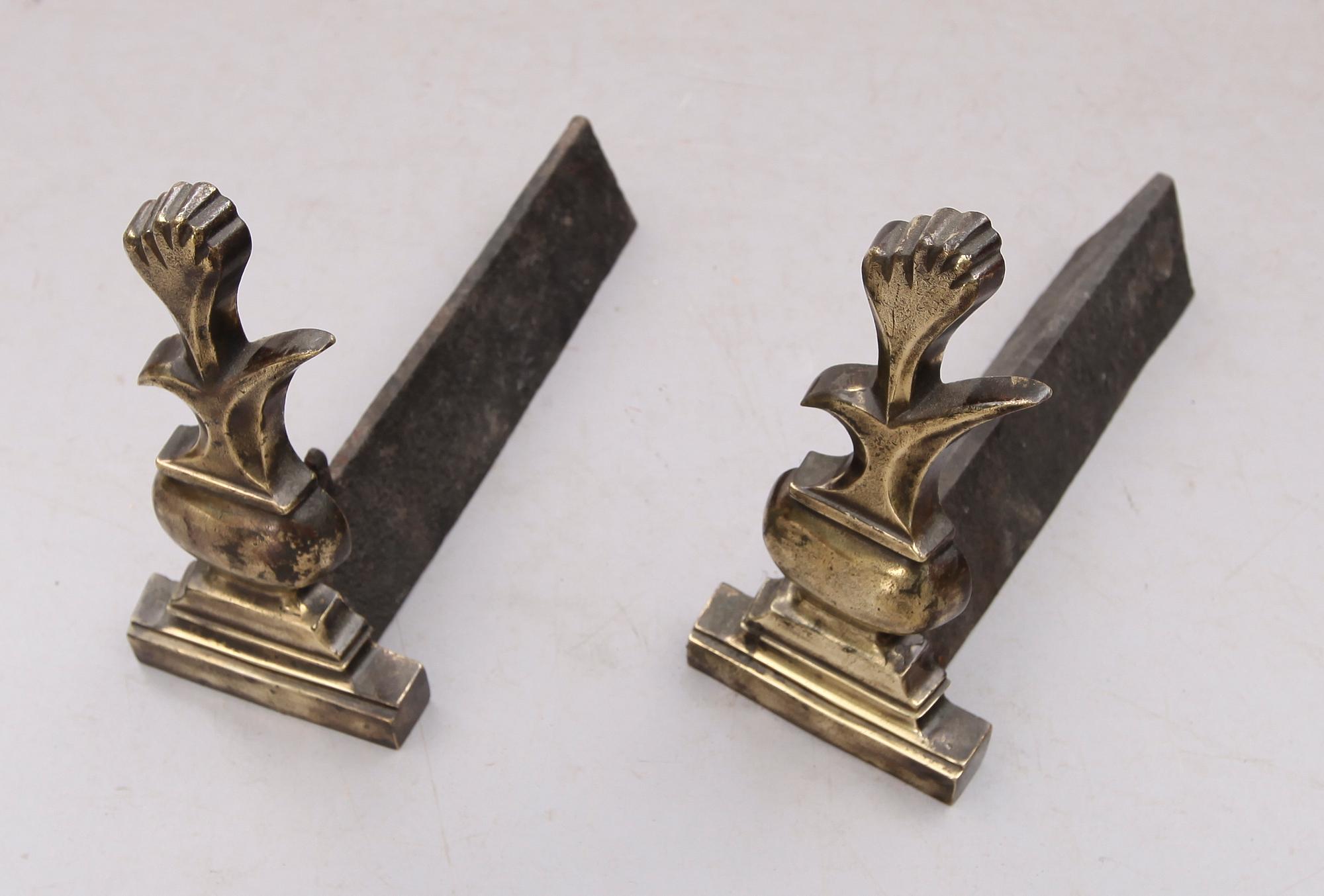 ELDHUNDAR, 1 par, gjutjärn och mässing, 1800-/1900-tal.