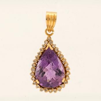 Pendant, 18K gold with amethyst and diamonds.