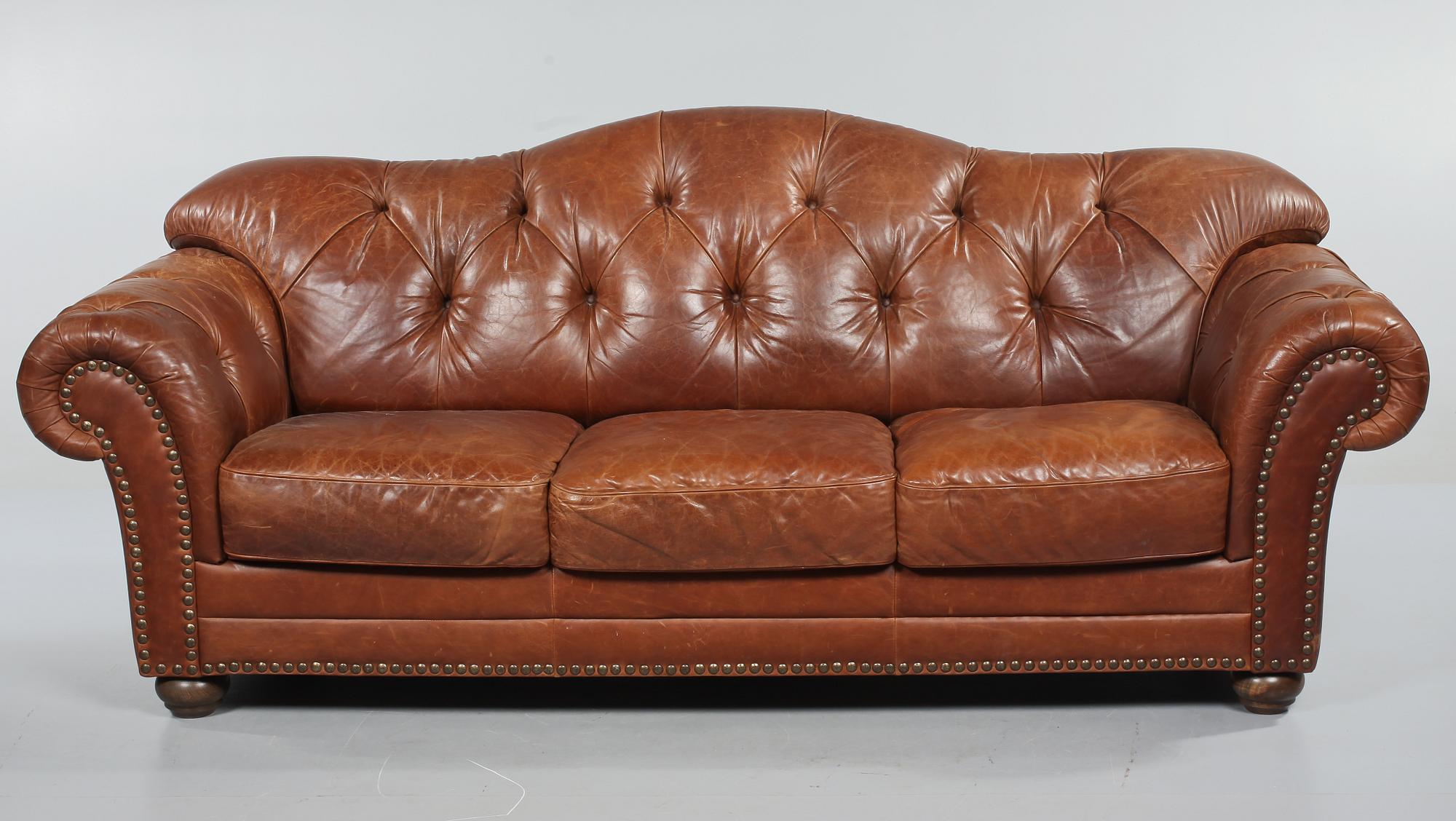 SOFFA, chesterfieldtyp, 1900-talets andra hälft.