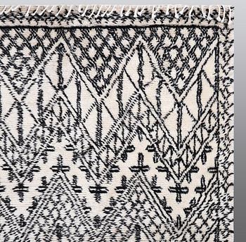 A RUG, oriental, ca 240 x 170 cm.