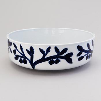 HEINI RIITAHUHTA, a porcelain bowl, 'Blue berry' signed Heini Riitahuhta 2005.