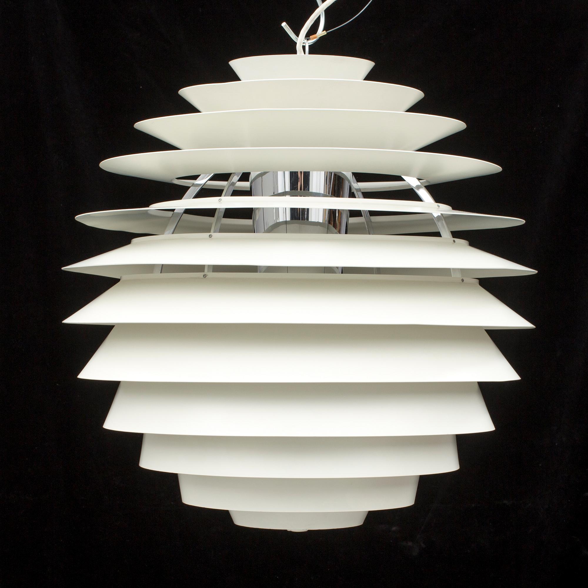 TAKLAMPA, "PH Globe", Poul Henningsen för Louis Poulsen.