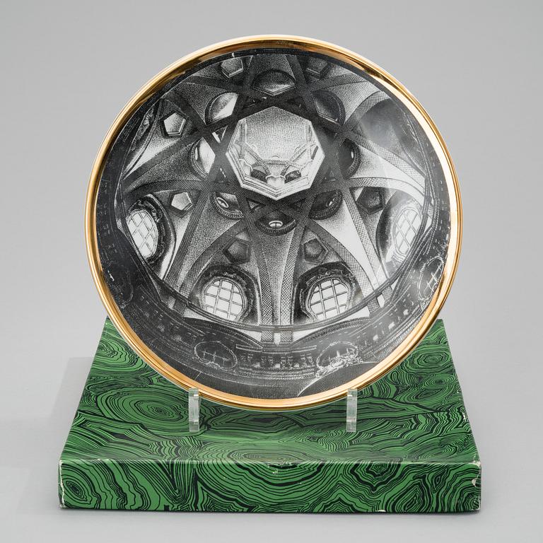 PIERO FORNASETTI, DEKORATIONSFAT, 7 st, porslin, "Cupole d´Italia", Milano, 1960-70-tal.