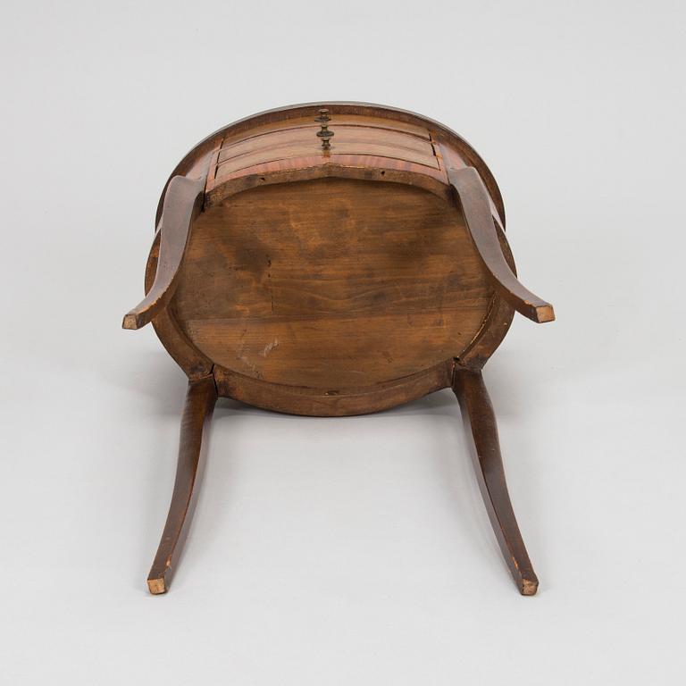 An early 20th century sidetable.