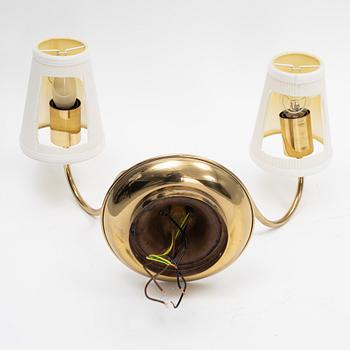 Josef Frank, a brass wall lamp, a model 2565, Firma Svenskt Tenn, Sweden.