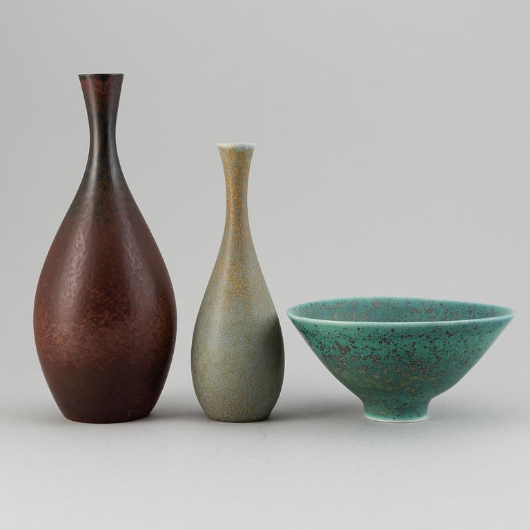 CARL-HARRY STÅLHANE, a set of two stoneware vases and a bowl, Rörstrand, Sweden 1950-60's.