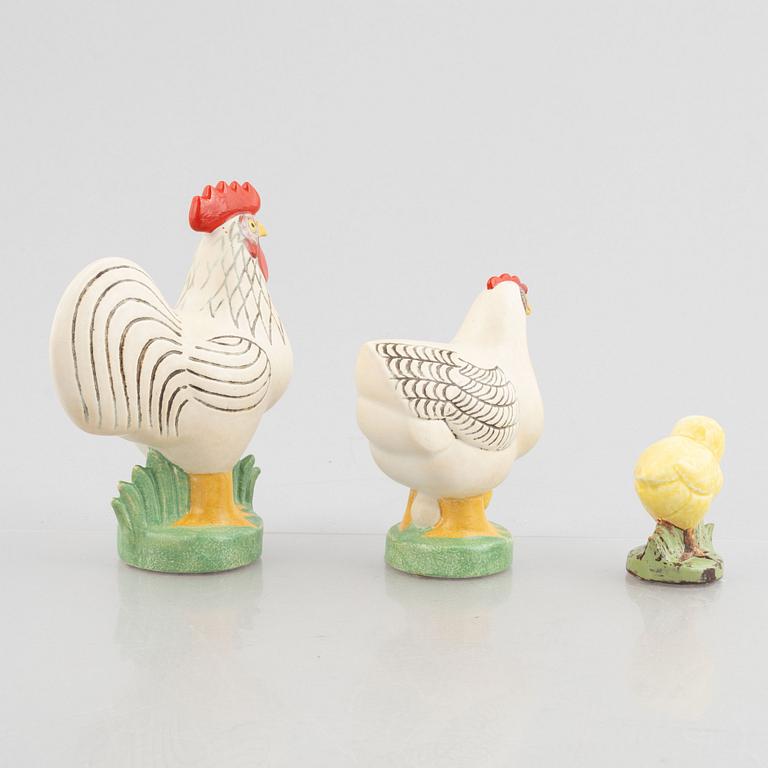 Lisa Larson, figuriner, 3 st, ur serien "Leghorn", K-Studion, Gustavsberg.