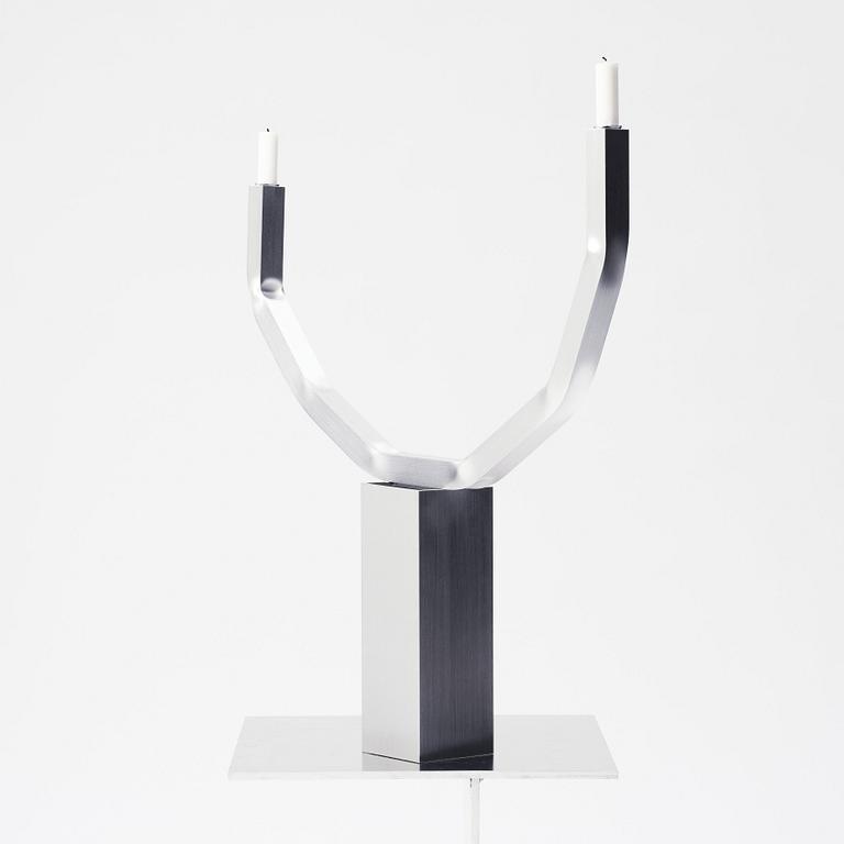 David Taylor, a unique candle holder, "Alu", 2022.