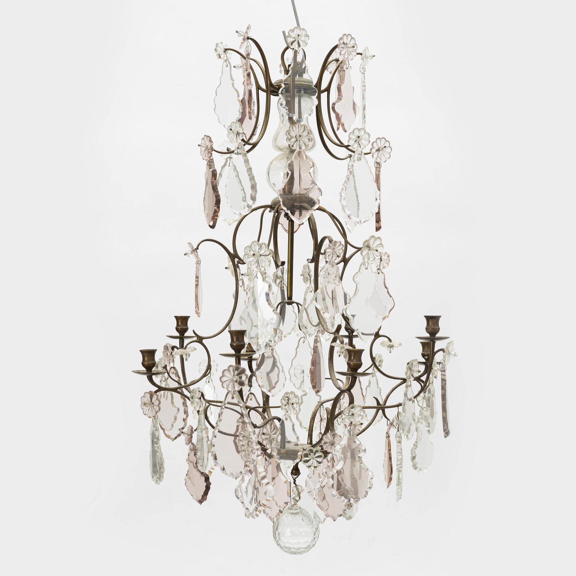 Ljuskrona, rokokostil, 1900-talets första hälft.