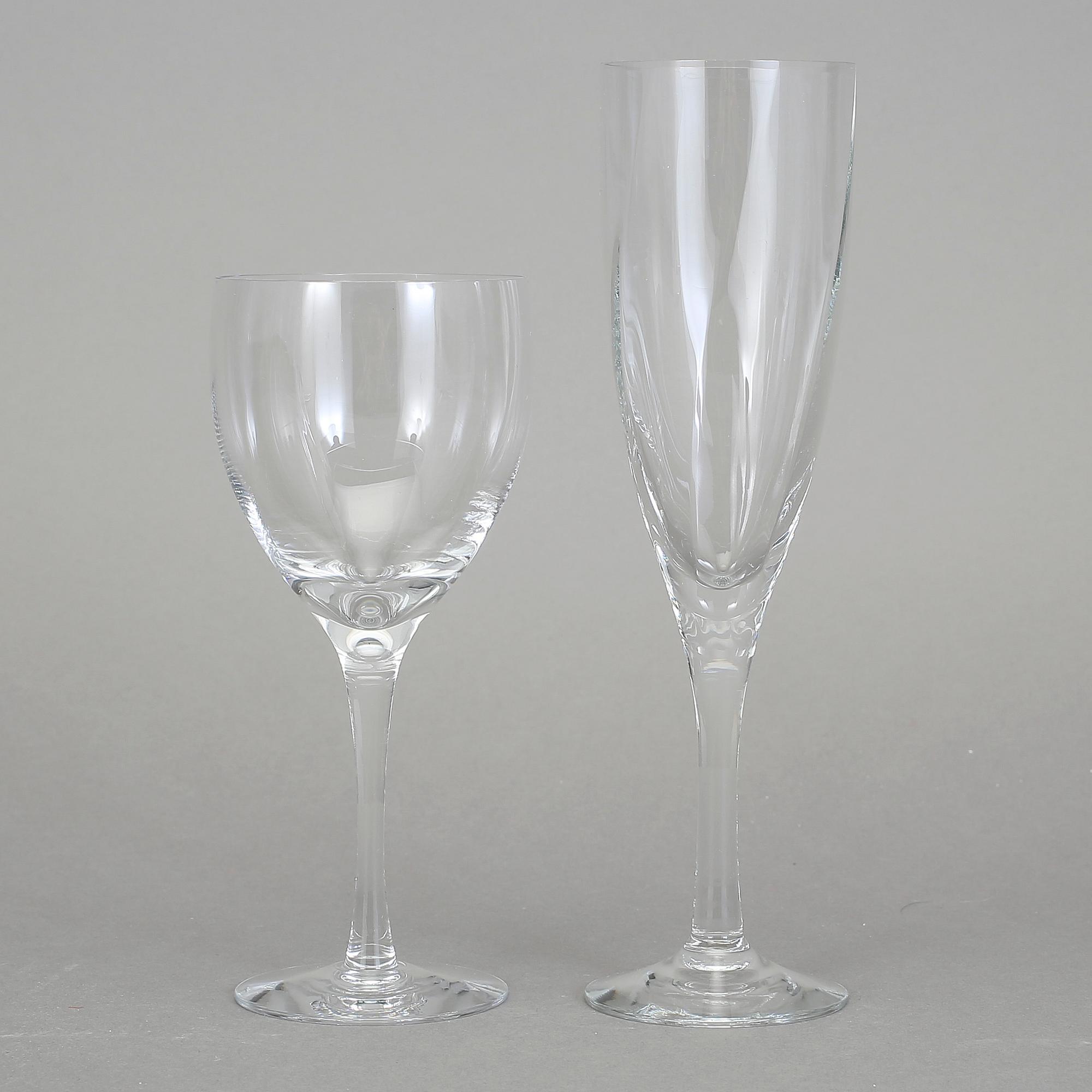 CHAMPAGNE- samt RÖDVINSGLAS, 16 st (8+8), "Chateau", Bertil Vallien, Kosta Boda, 1900-talets fjärde kvartal.