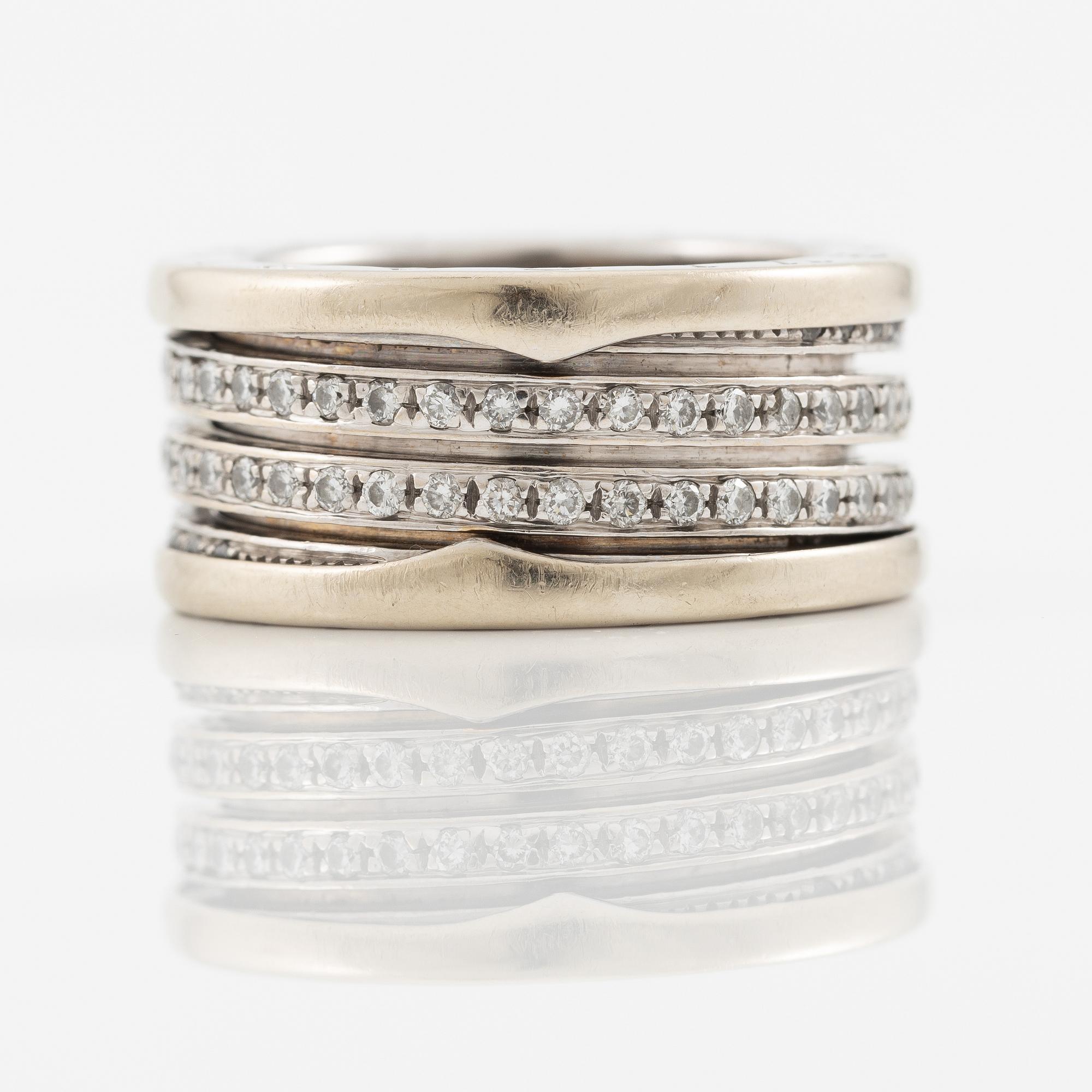 Bulgari ring "B.zero1" 18K vitguld med runda briljantslipade diamanter.