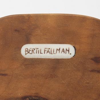 A lidded box by Bertil Fällman, signed.