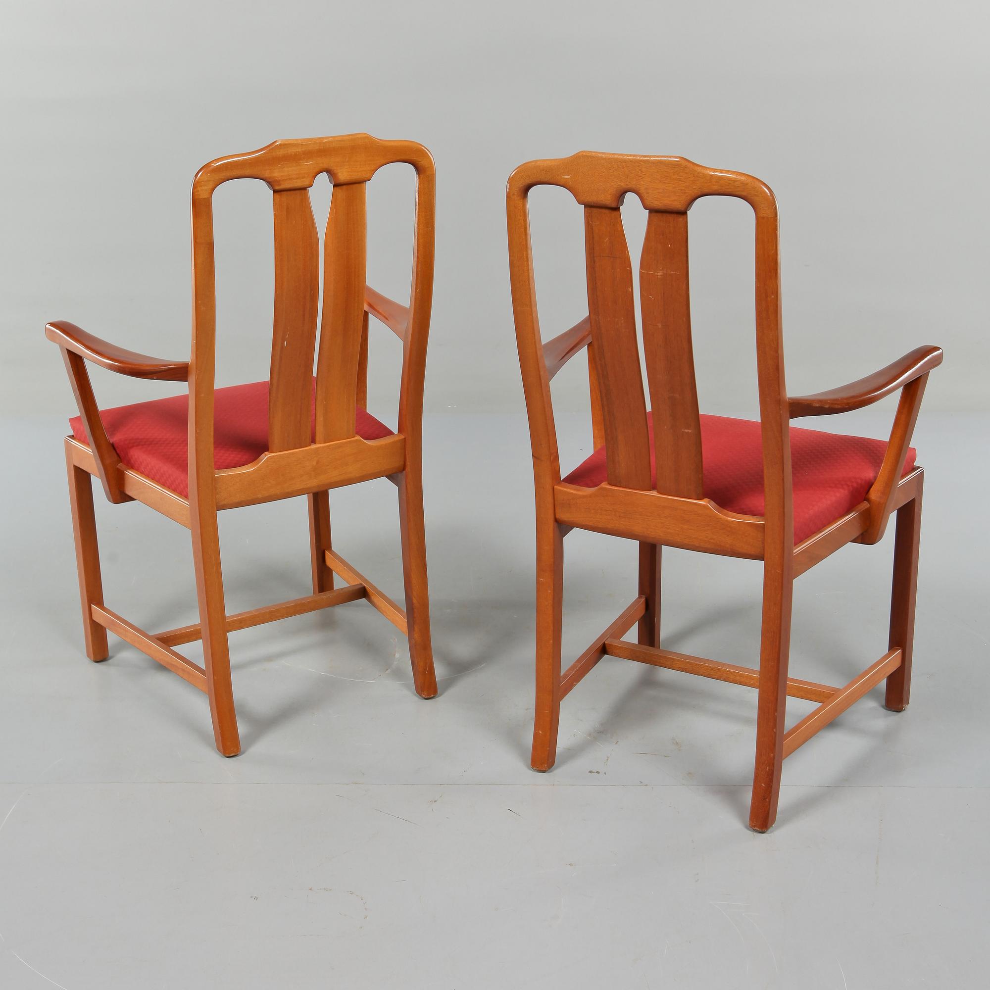 KARMSTOLAR, ett par, "Ambassadör", Carl Malmsten, Rydéns Interiör, tillverkade 1985.